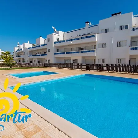 By Algartur - 5 Mins Downtown - Pool & Balcony Lägenhet *