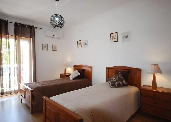 By Algartur - 5 Mins Downtown - Pool & Balcony Apartment *
