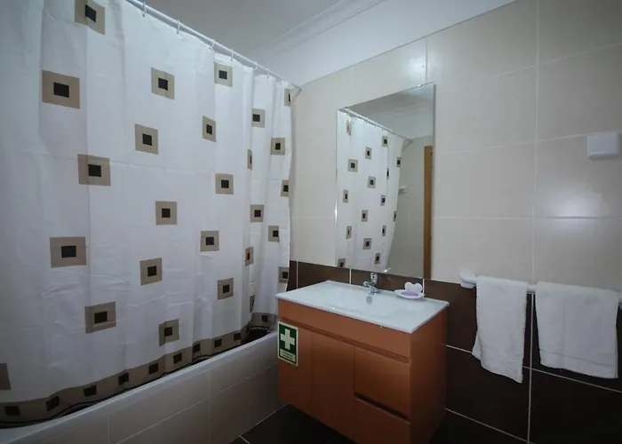 Apartment By Algartur - 5 Mins Downtown - Pool & Balcony